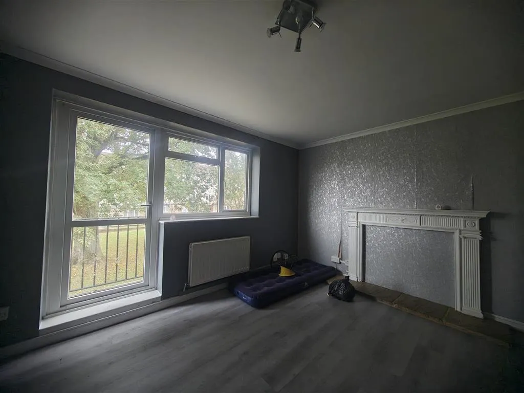 42, Homefield Gardens, TADWORTH, Surrey, KT20 5HP