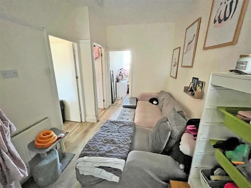 109a, Central Road, WORCESTER PARK, Surrey, KT4 8DU