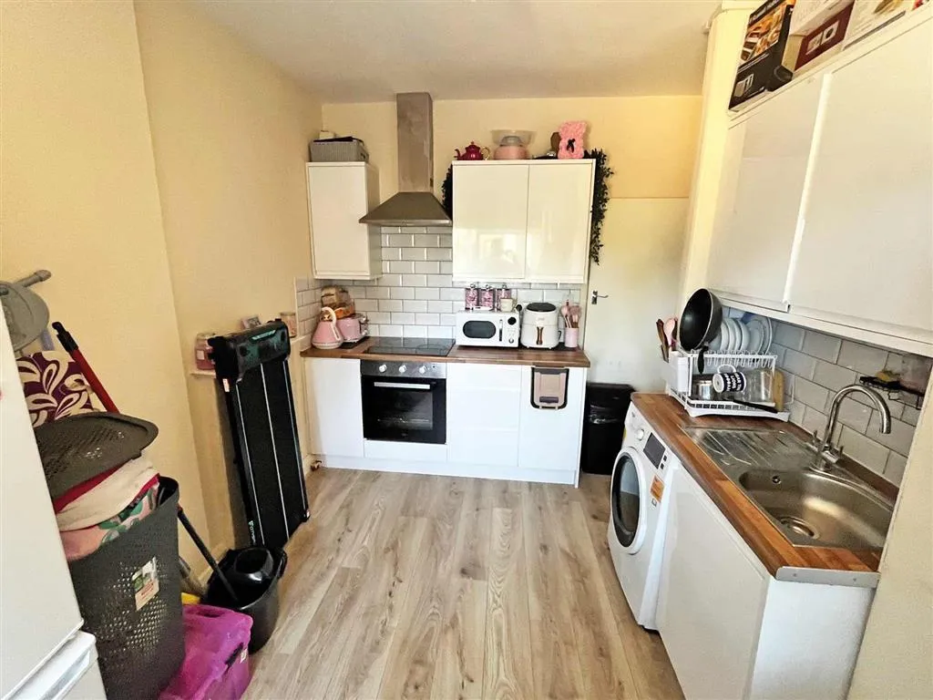 109a, Central Road, WORCESTER PARK, Surrey, KT4 8DU