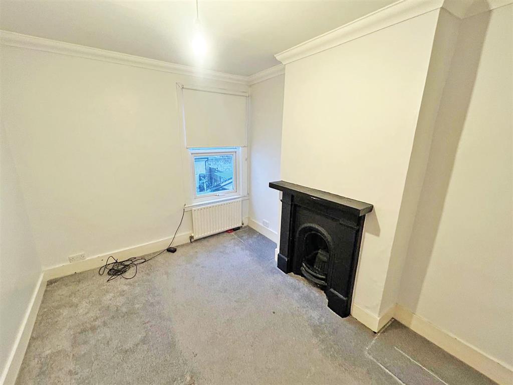 108, Woodcroft Road, THORNTON HEATH, Surrey, CR7 7HF