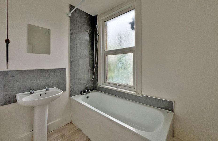 57b, South Norwood Hill, LONDON, London, SE25 6BY