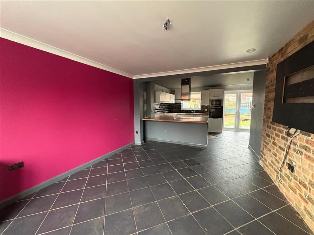 19, Holm Close, STOKE-ON-TRENT, Staffordshire, ST4 4BD