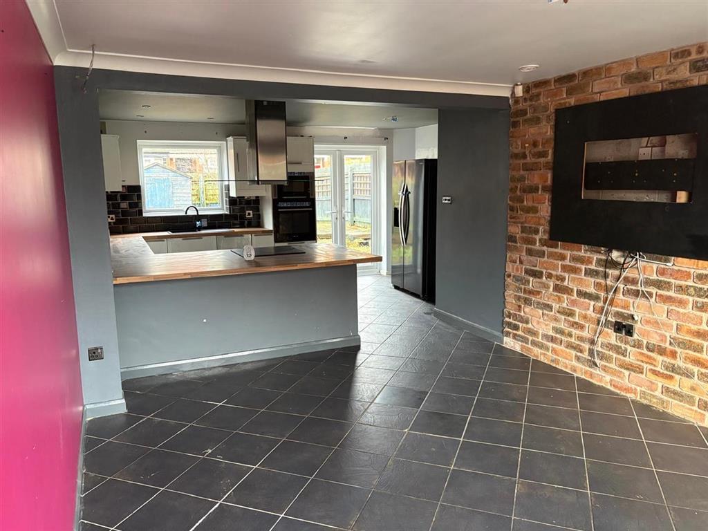 19, Holm Close, STOKE-ON-TRENT, Staffordshire, ST4 4BD