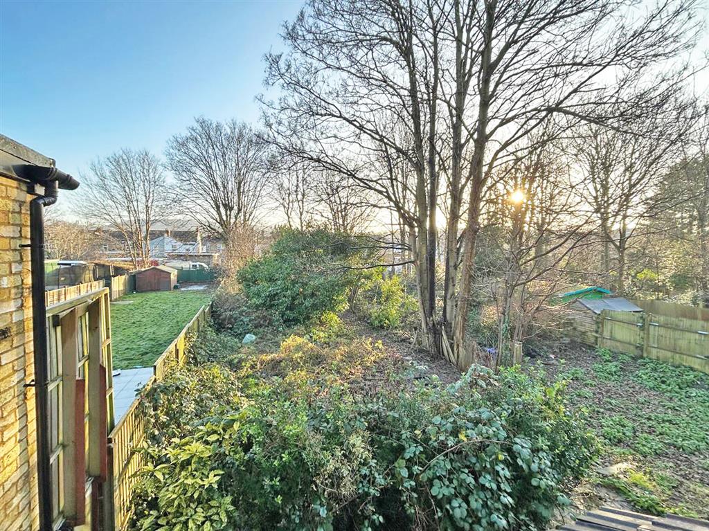 Flat 1, 85, Avondale Road, SOUTH CROYDON, Surrey, CR2 6JF