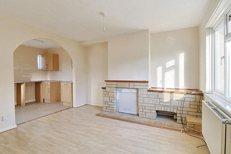 60, Ladyfield Road, CHIPPENHAM, Wiltshire, SN14 0AN