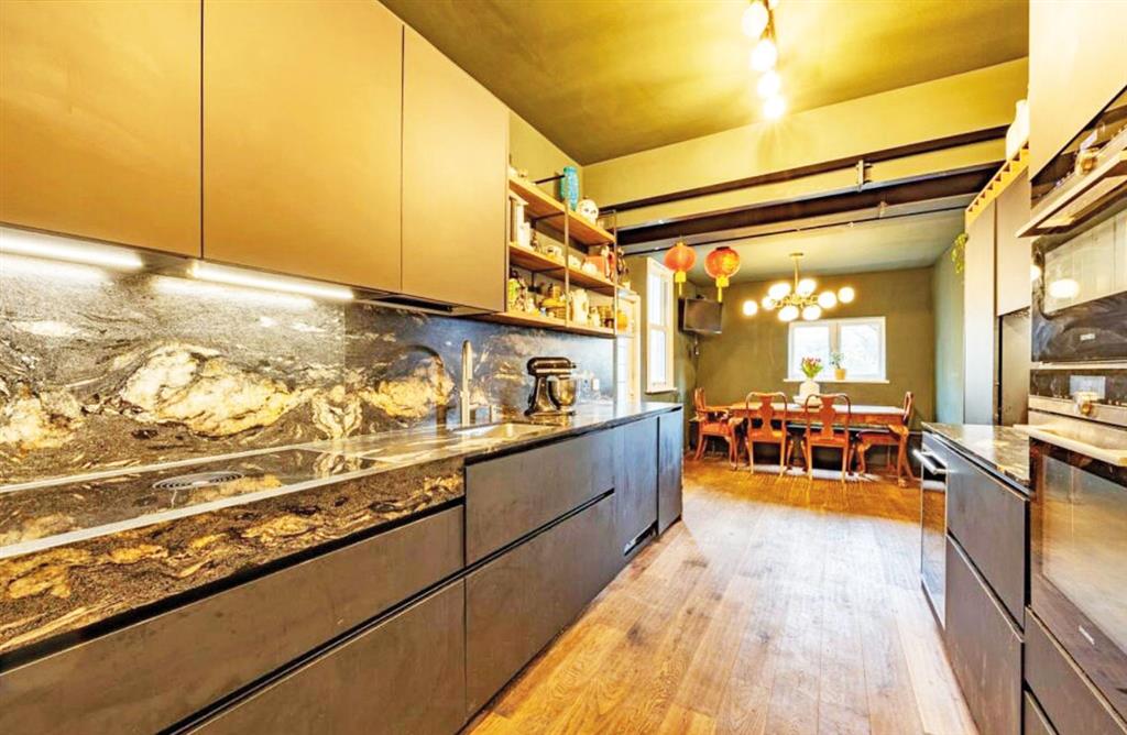 36, Ailsa Road, WESTCLIFF-ON-SEA, Essex, SS0 8BL