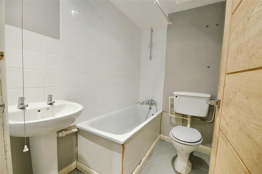 Flat C, 48, Lime Grove, London, W12 8EA