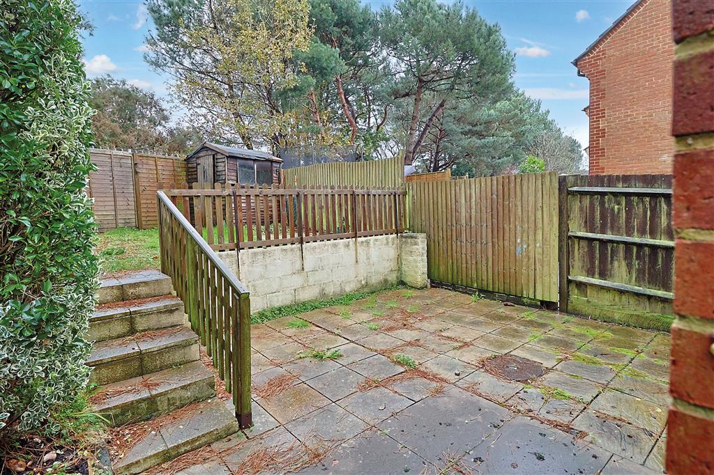 21, Uplyme Close, POOLE, Dorset, BH17 8AR