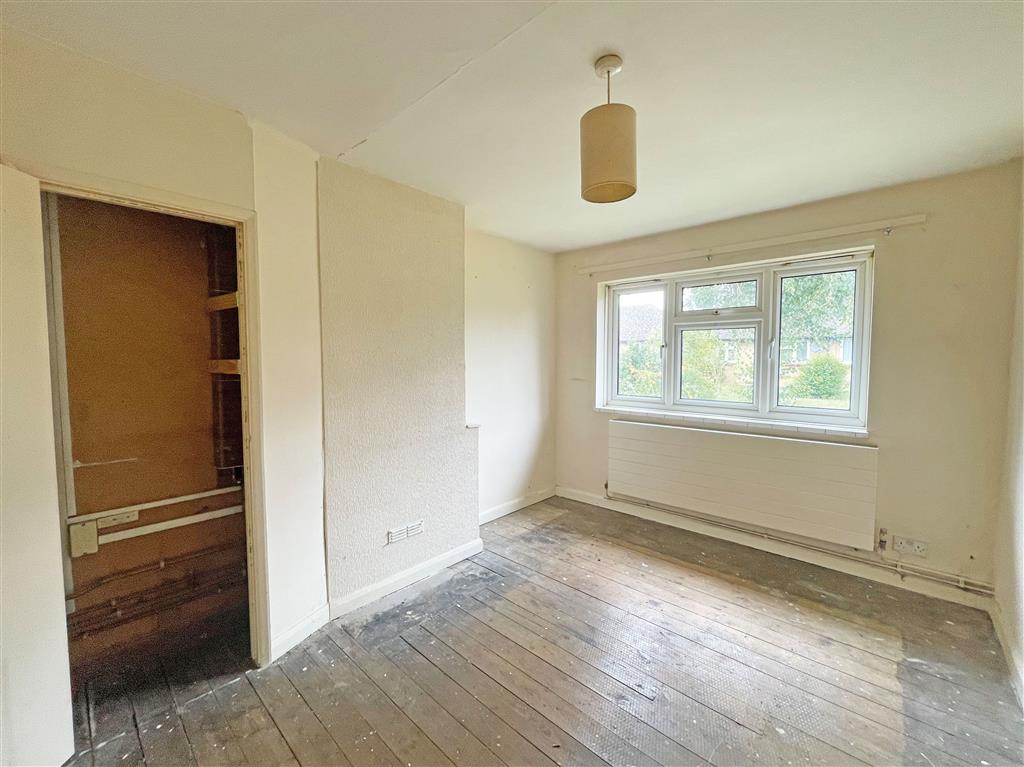 21, Russell Close, DARTFORD, Kent, DA1 4PU