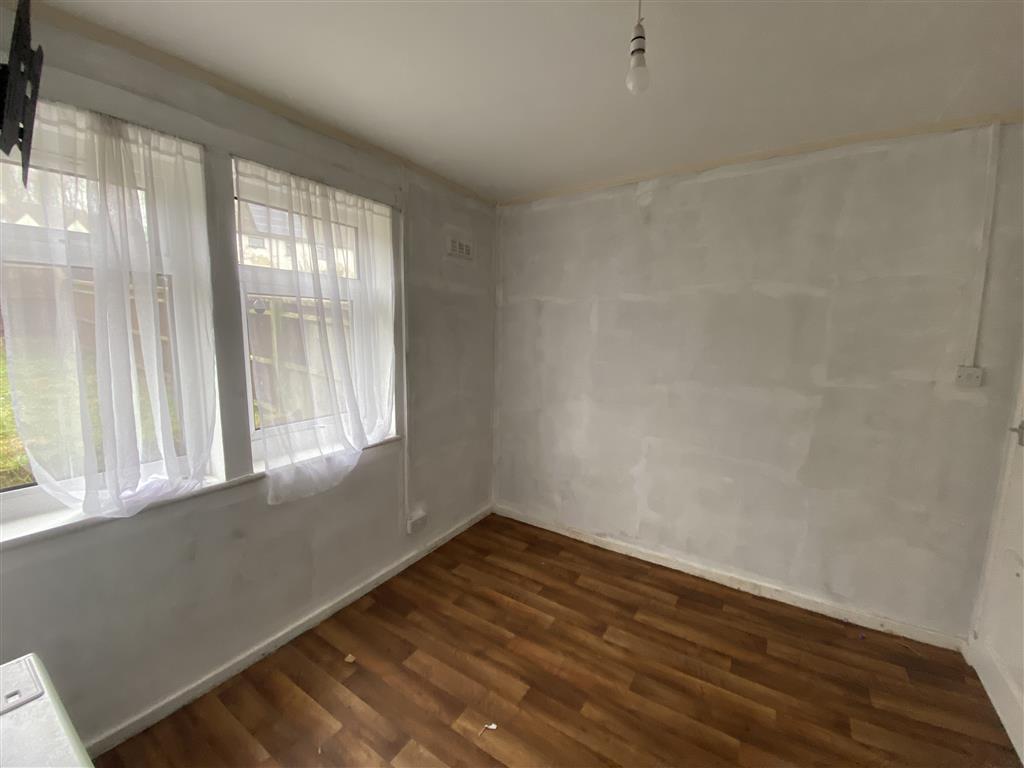 13, Macarthur Road, CHELTENHAM, Gloucestershire, GL54 3HS