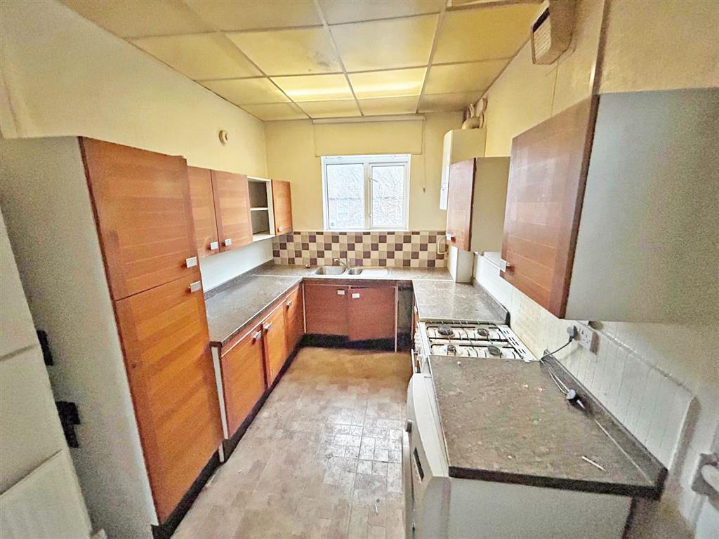 Flat 5, Central Mansions, 7, Prentis Road, London, SW16 1HP