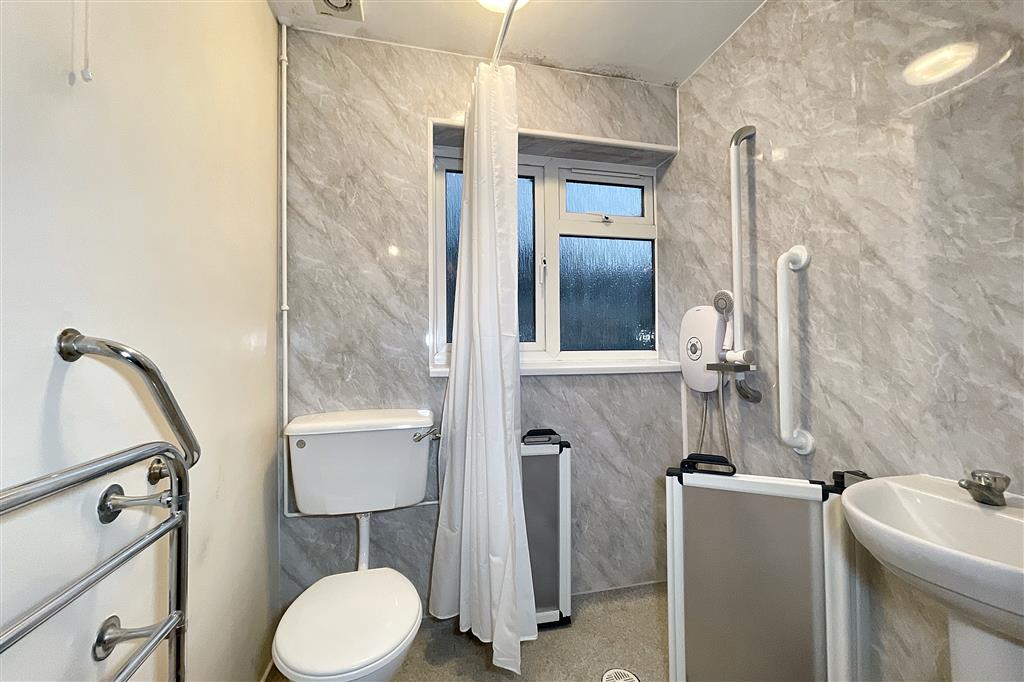 20, Summerfields, TEMPLECOMBE, Somerset, BA8 0SZ