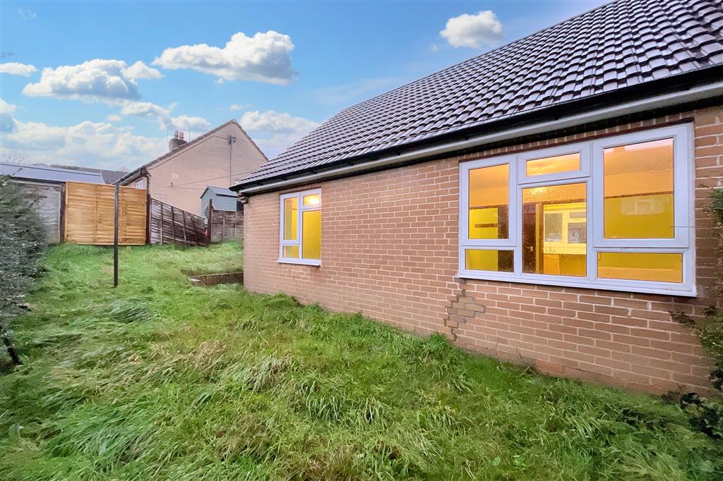 20, Summerfields, TEMPLECOMBE, Somerset, BA8 0SZ