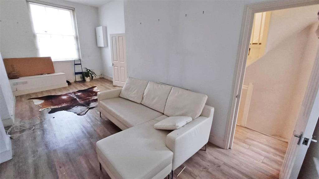 87, Princedale Road, Notting Hill, London, W11 4NS