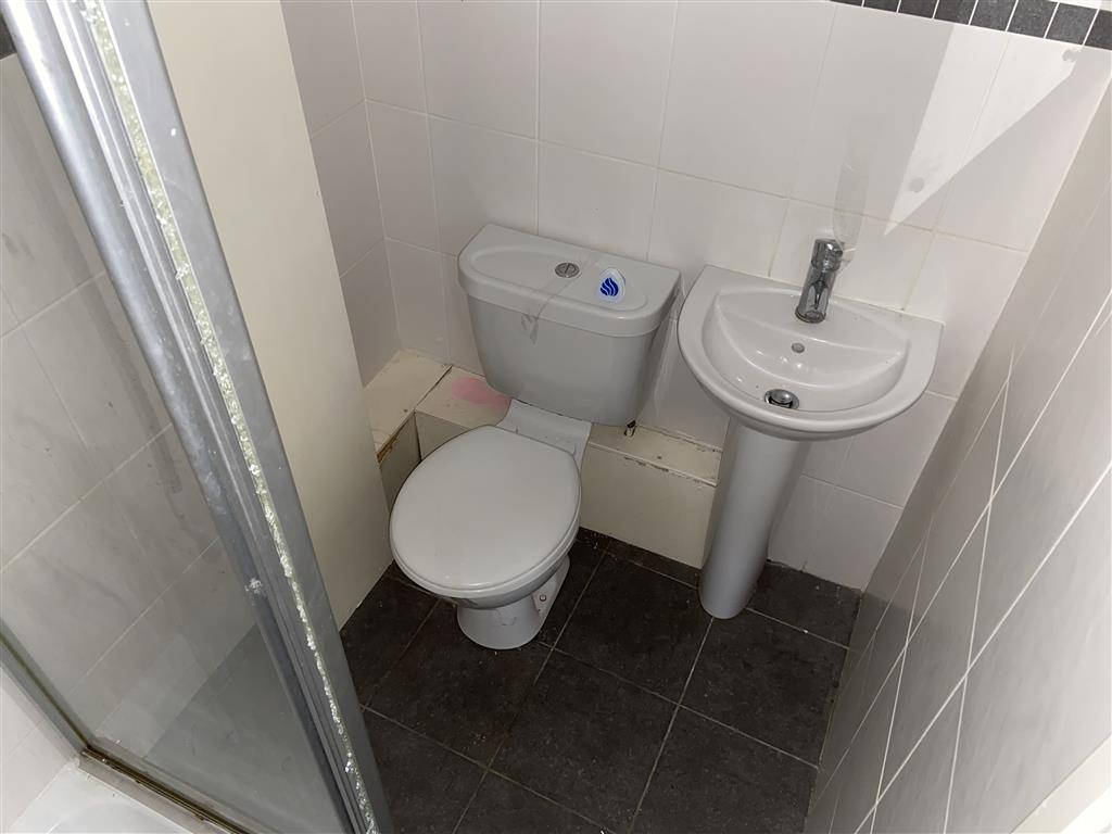 Flat 2, Garden Village, LEEDS, West Yorkshire, LS25 4AD