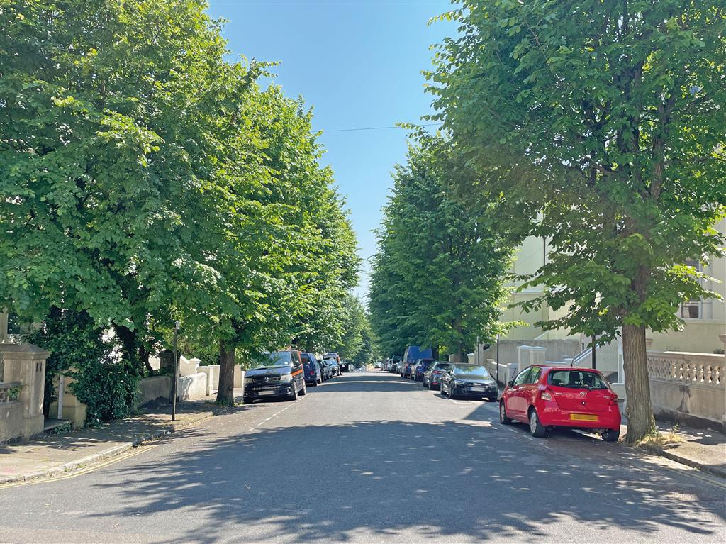 Flat 8, 8, Albert Road, BRIGHTON, East Sussex, BN1 3RL