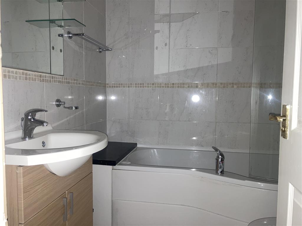 17, Parkview Apartments, 323, Linthorpe Road, MIDDLESBROUGH, Cleveland, TS1 4AL
