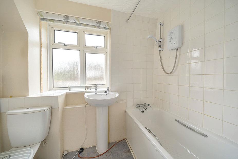 56, Woodland Avenue, BURGESS HILL, West Sussex, RH15 0PE