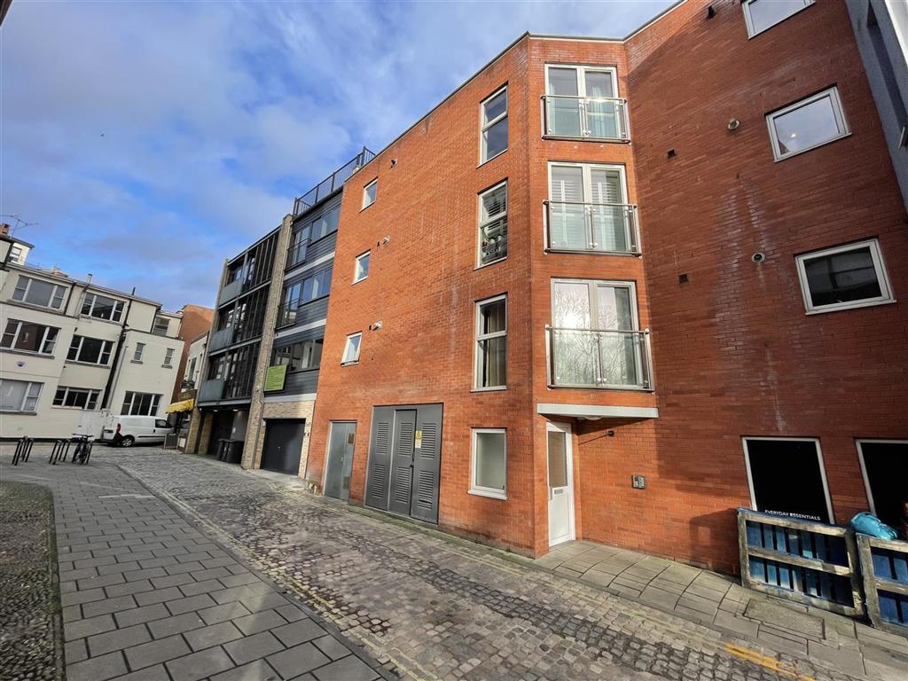 17, Coytes Gardens, IPSWICH, Suffolk, IP1 1PS