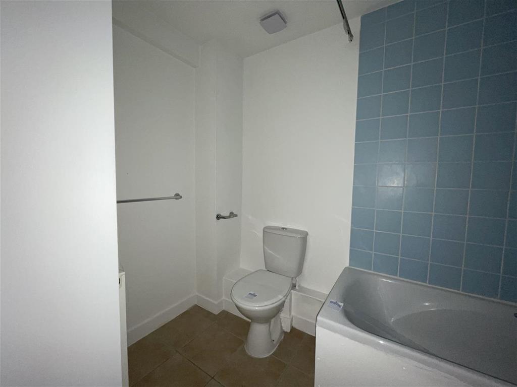 17, Coytes Gardens, IPSWICH, Suffolk, IP1 1PS