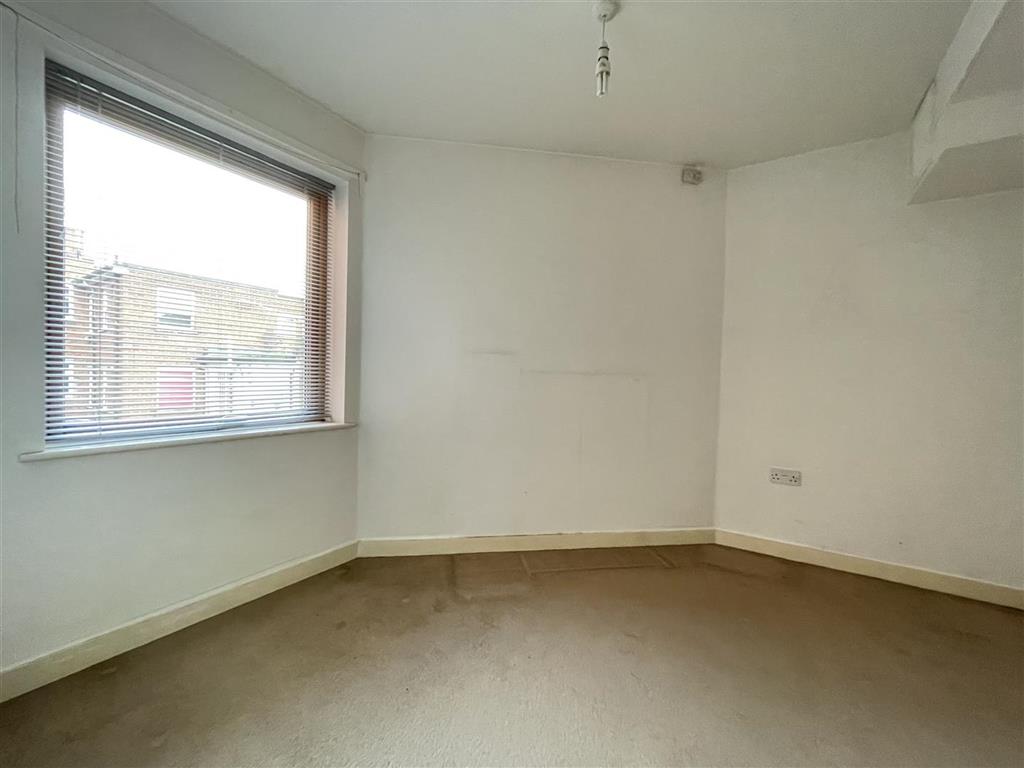 17, Coytes Gardens, IPSWICH, Suffolk, IP1 1PS