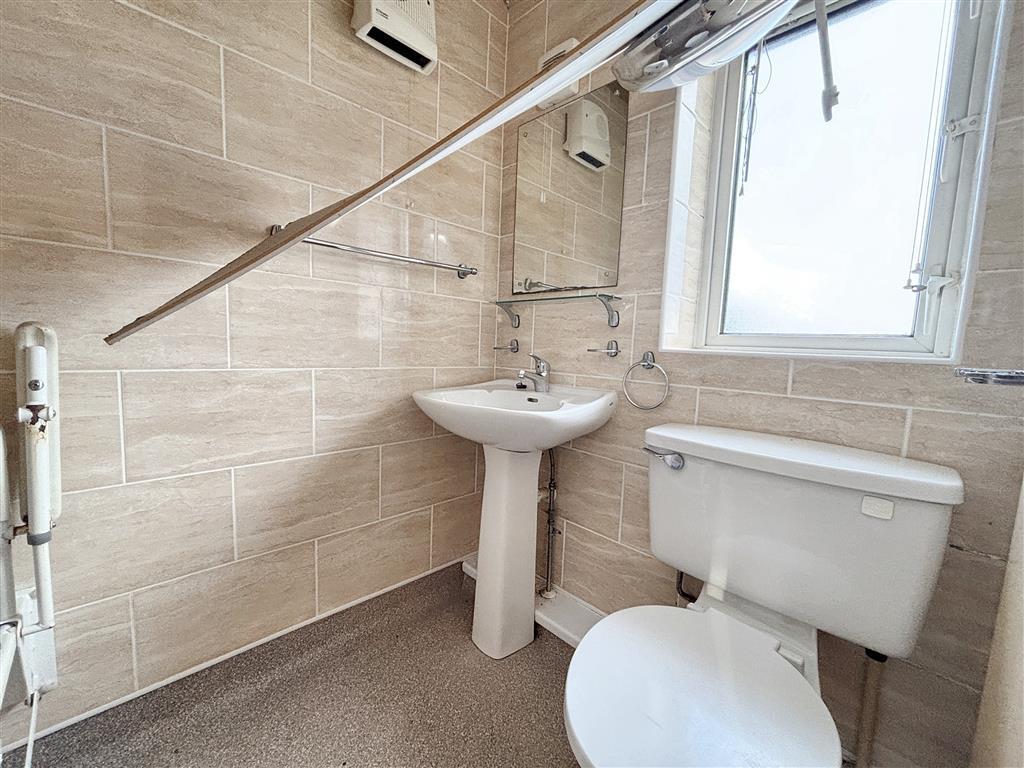 16, Storey Place, Killingbeck, Leeds, LS14 6AW