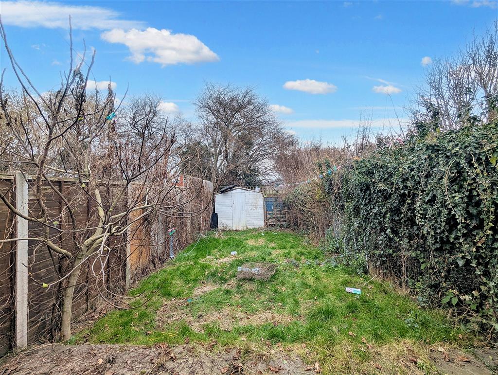 2 Upper Ruxley Cottages, Maidstone Road, SIDCUP, Kent, DA14 5AP