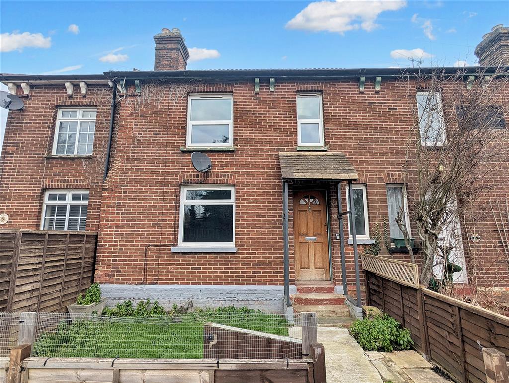2 Upper Ruxley Cottages, Maidstone Road, SIDCUP, Kent, DA14 5AP