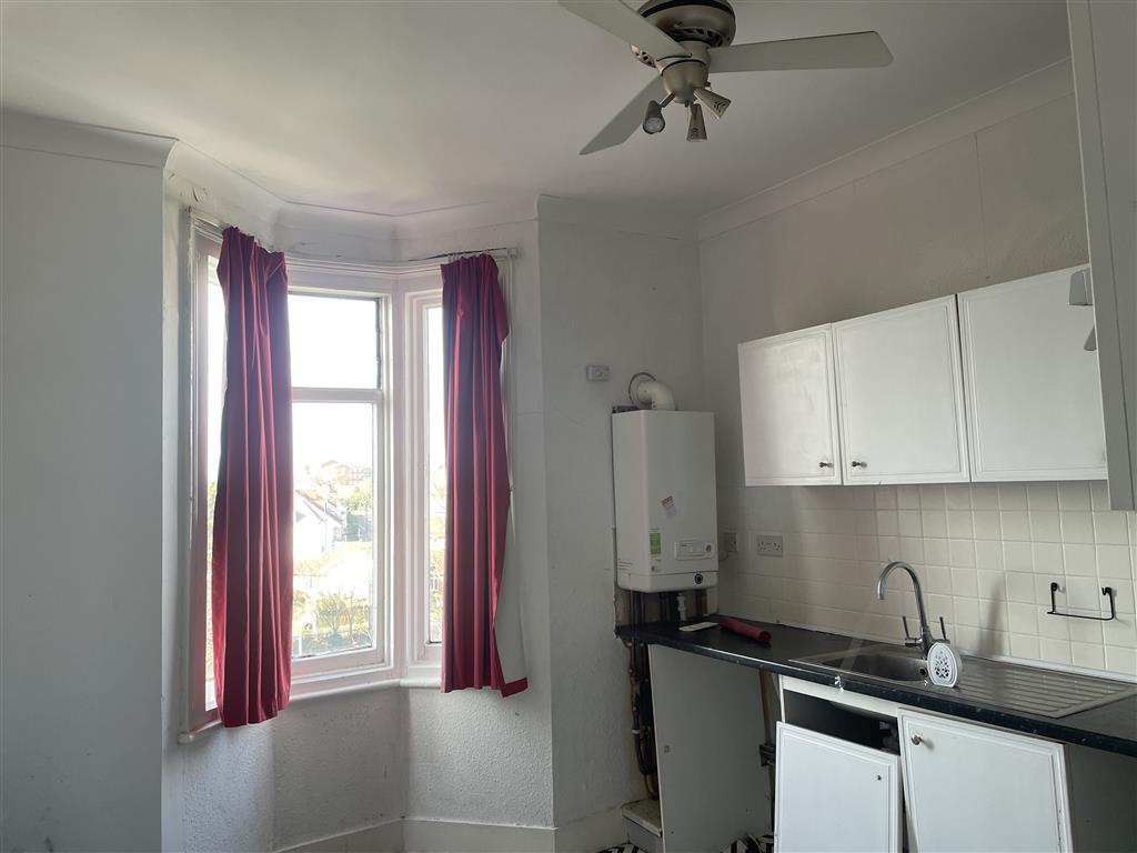 Flat 3, 9, San Remo Parade, WESTCLIFF-ON-SEA, Essex, SS0 7RD