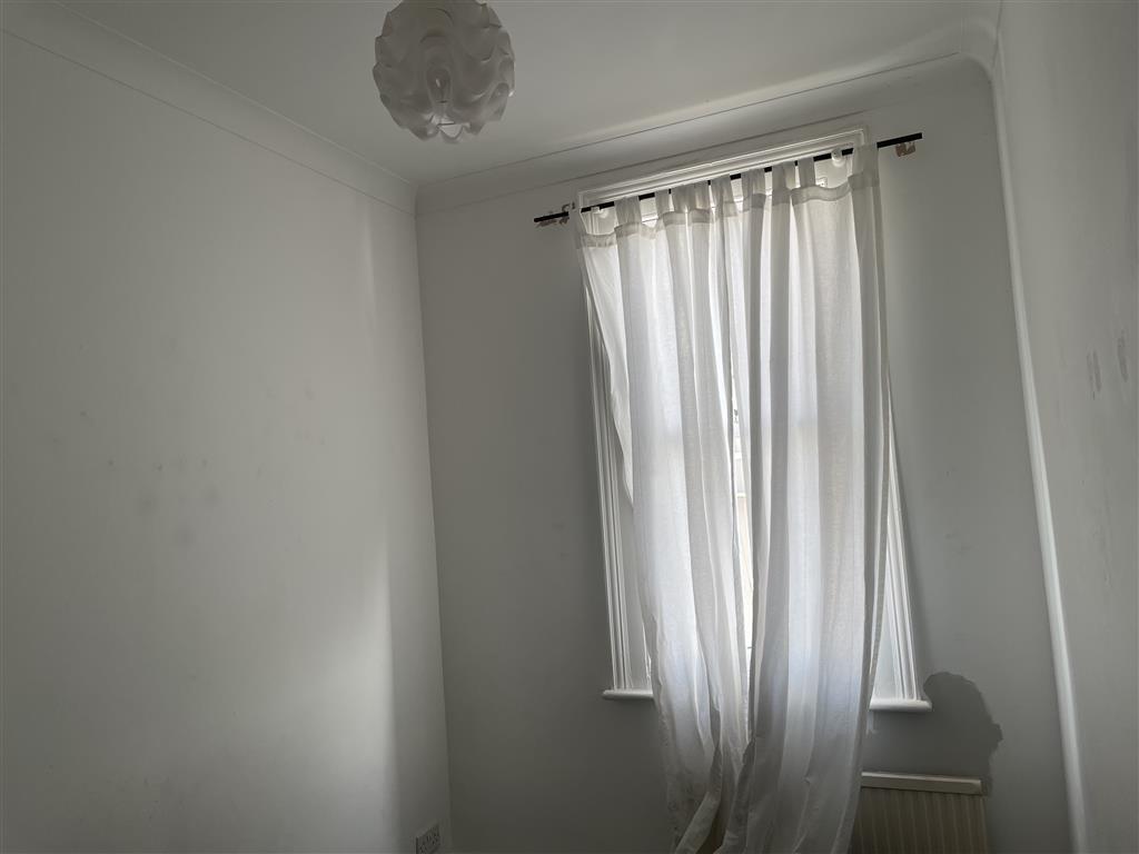 Flat 3, 9, San Remo Parade, WESTCLIFF-ON-SEA, Essex, SS0 7RD