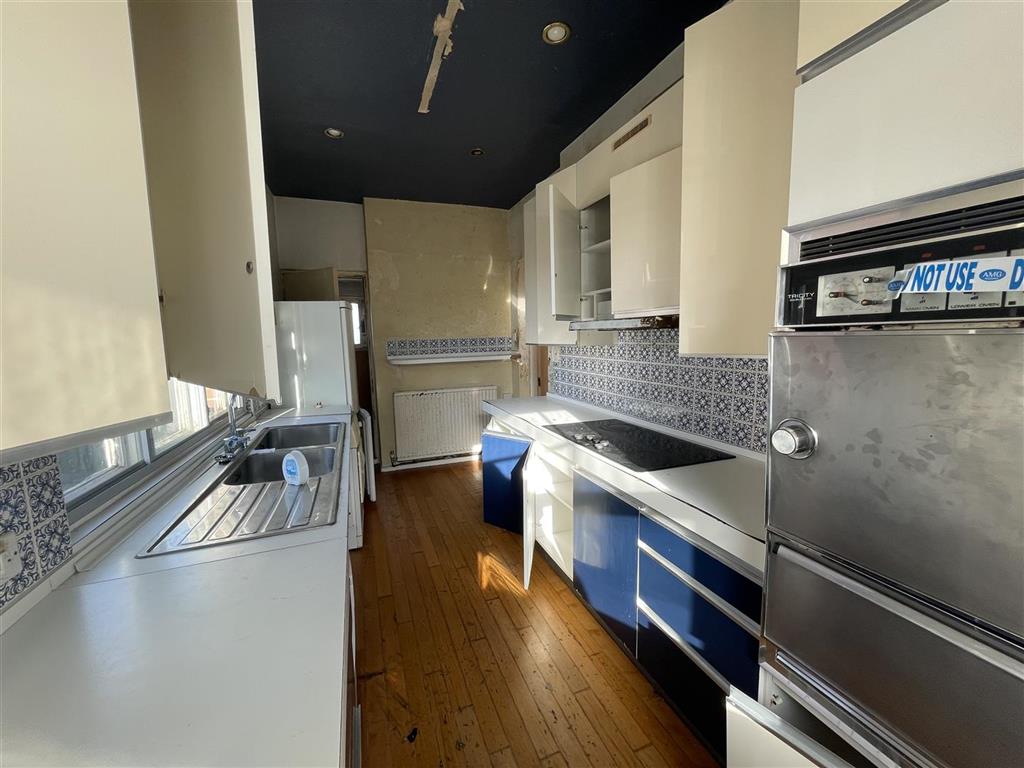 Flat 3, 32, St. Johns Road, EASTBOURNE, East Sussex, BN20 7JB