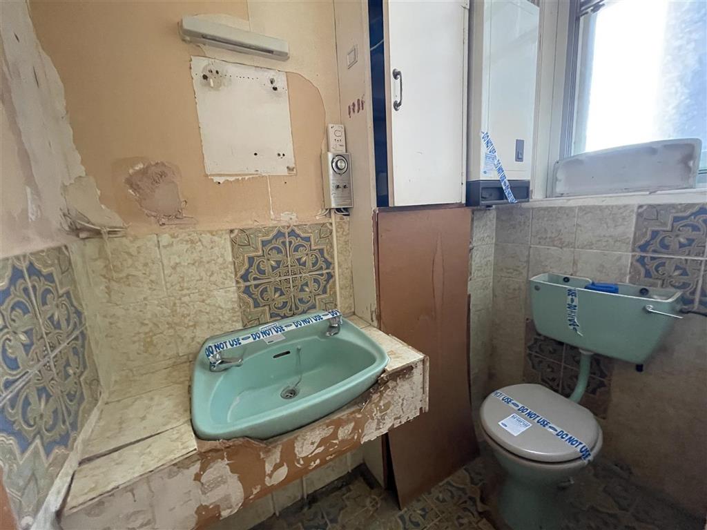Flat 3, 32, St. Johns Road, EASTBOURNE, East Sussex, BN20 7JB