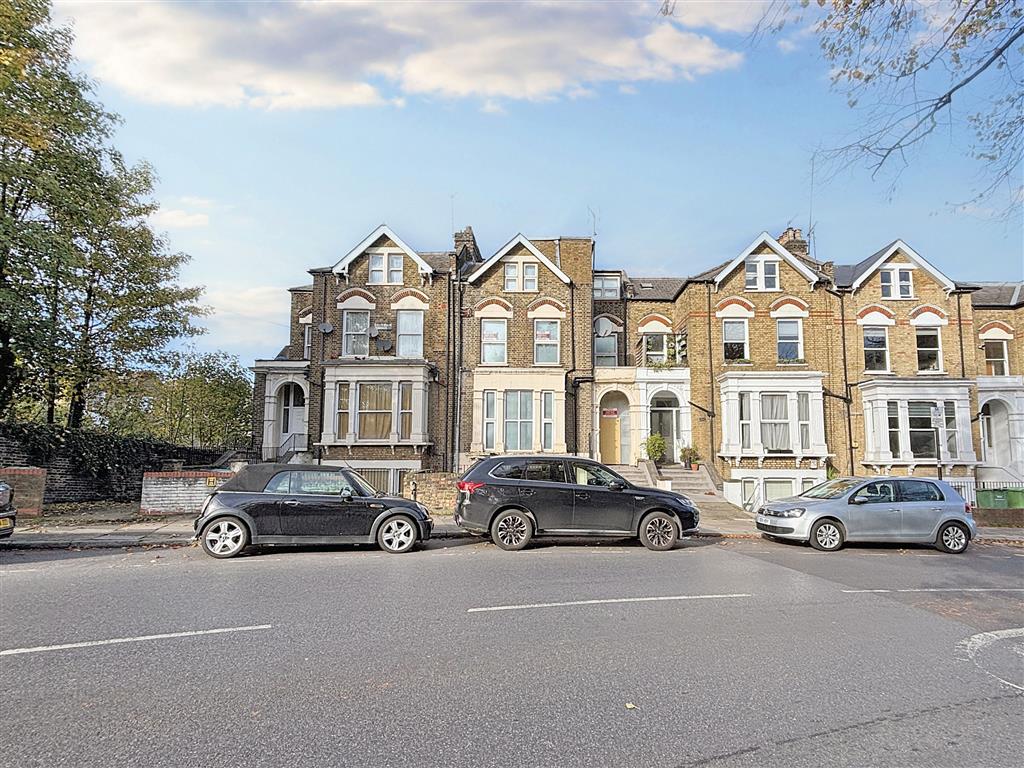 2, Endymion Road, London, N4 1EE