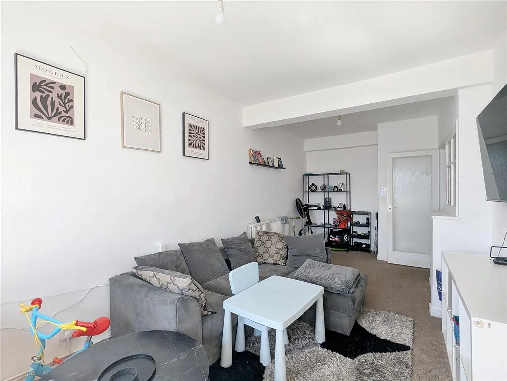 Flat 68, Rosehill Court, St. Helier Avenue, MORDEN, Surrey, SM4 6JT