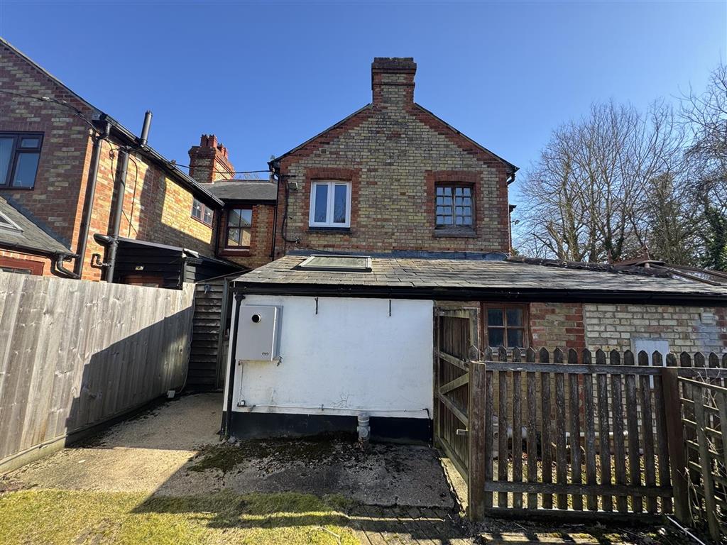 84, Old North Road, CAMBRIDGE, Cambridgeshire, CB23 2UB