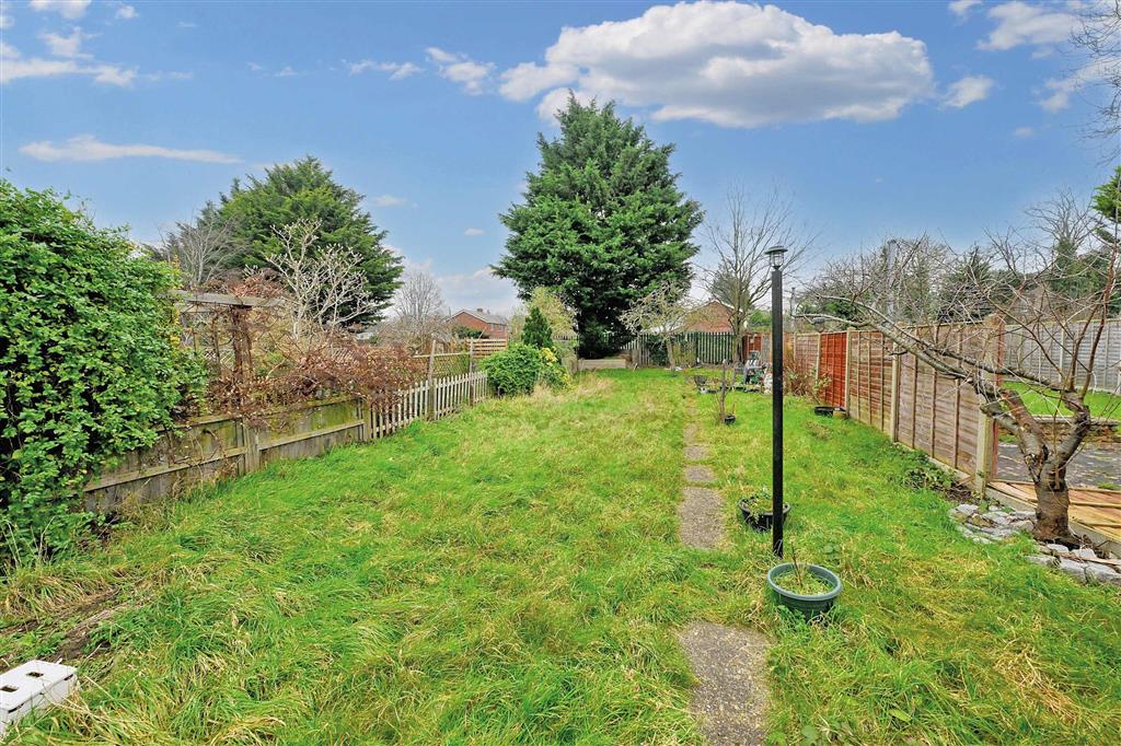 13, Rose Lane, BIGGLESWADE, Bedfordshire, SG18 0JT