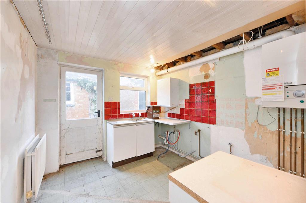 13, Rose Lane, BIGGLESWADE, Bedfordshire, SG18 0JT