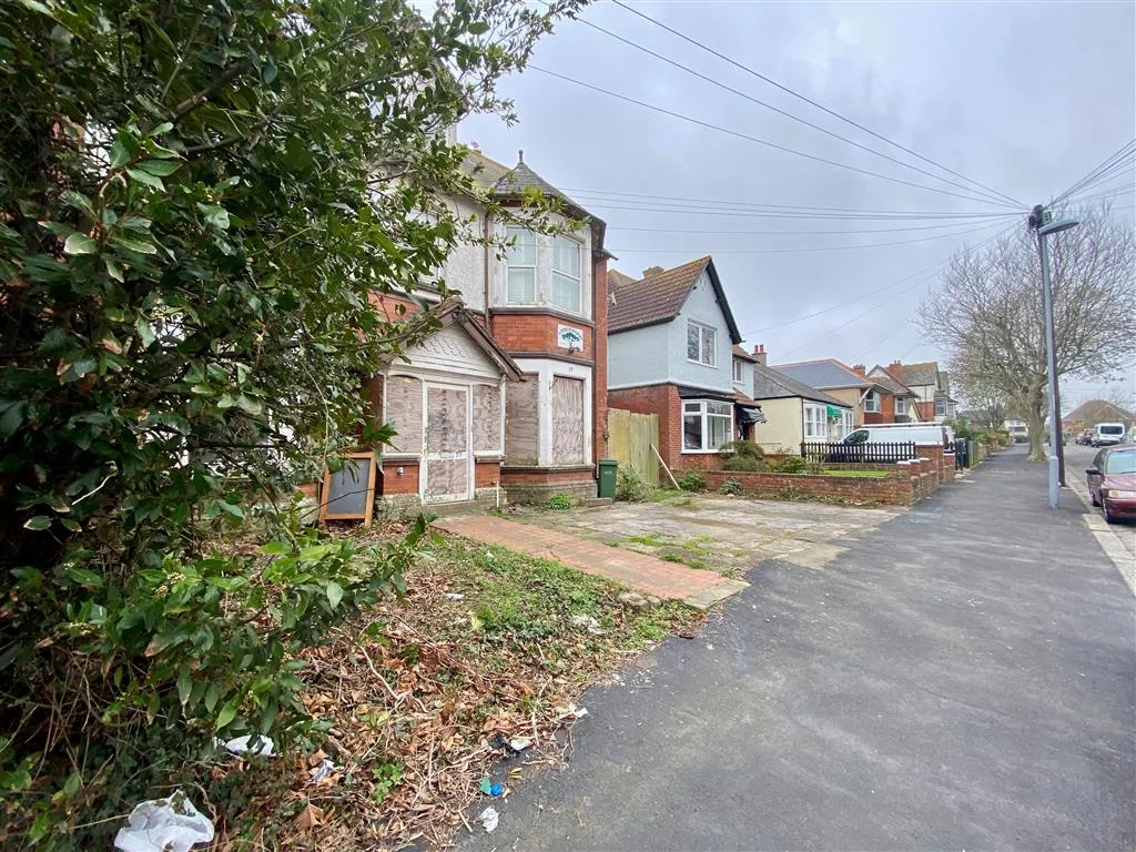19, Carlton Road South, WEYMOUTH, Dorset, DT4 7PL