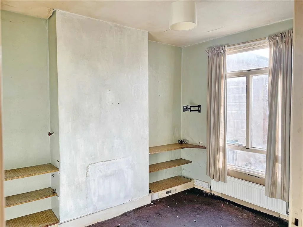 91, Shakespeare Drive, WESTCLIFF-ON-SEA, Essex, SS0 9AA