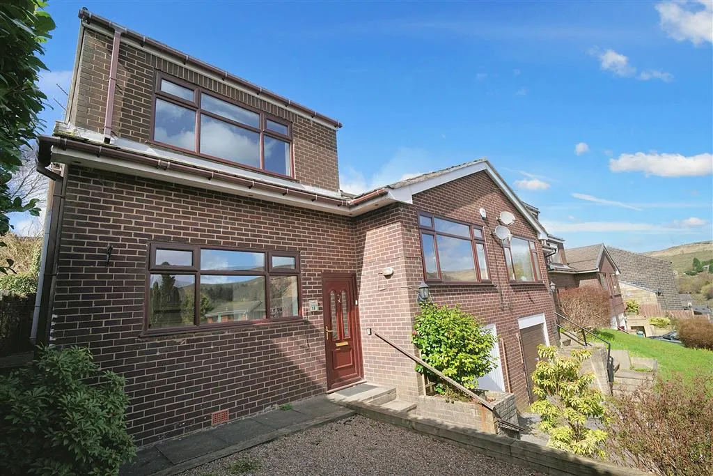 16, Temple Lane, LITTLEBOROUGH, Lancashire, OL15 9QH