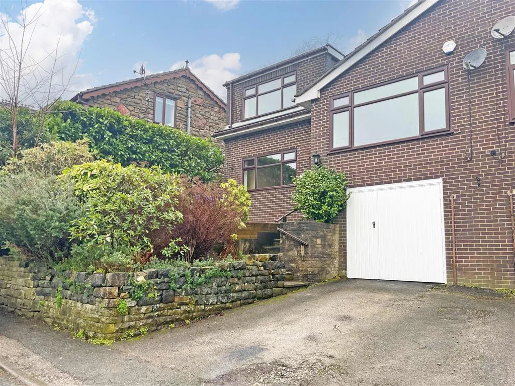 16, Temple Lane, LITTLEBOROUGH, Lancashire, OL15 9QH