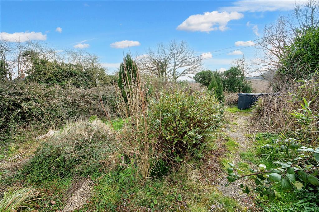 1, Edwards Cottages, WARE, Hertfordshire, SG11 1HS