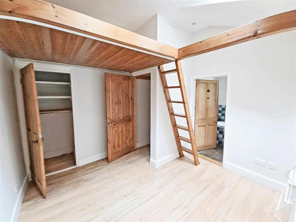 90b, Upper St. Giles Street, NORWICH, Norfolk, NR2 1LT