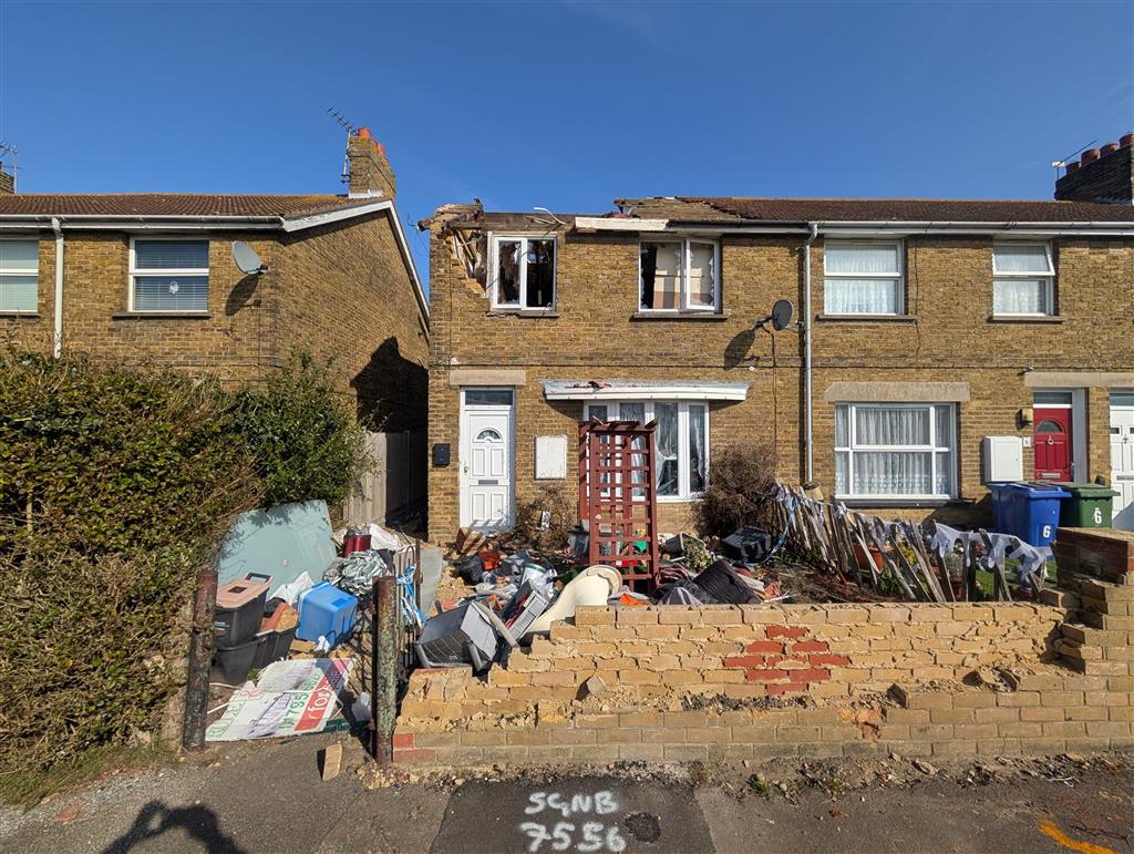 5, Vincent Gardens, SHEERNESS, Kent, ME12 1XU