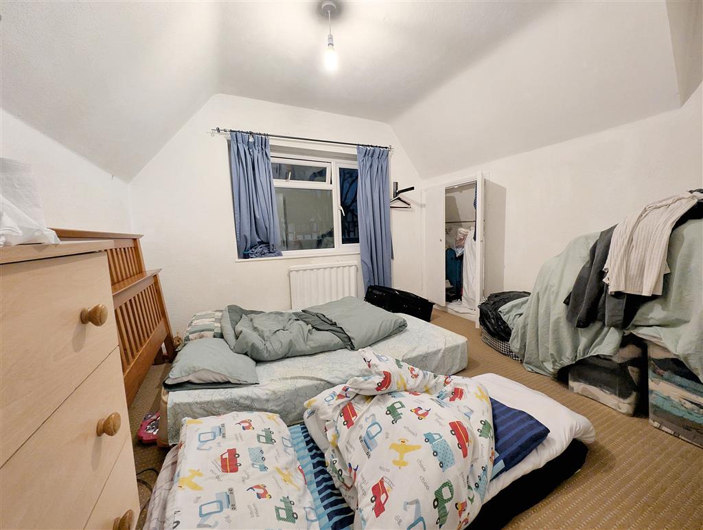 2a, Colston Avenue, CARSHALTON, Surrey, SM5 2NU