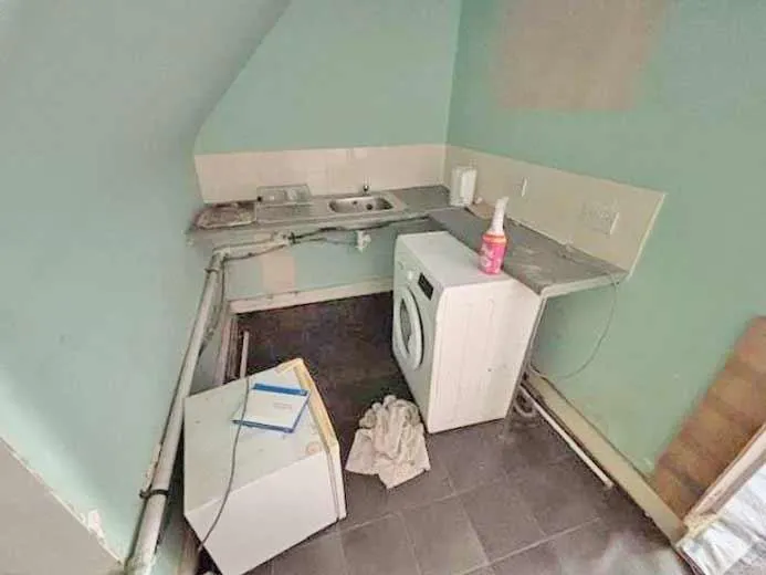 81, New Chester Road, WIRRAL, Merseyside, CH62 1AB