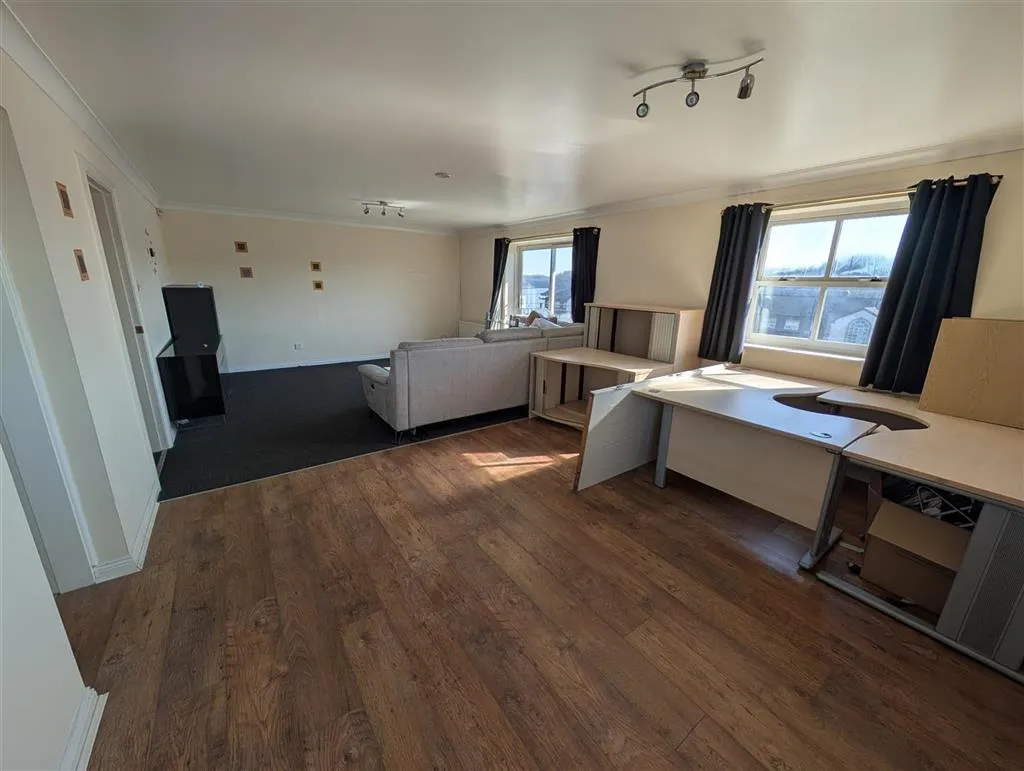 Third Floor Flat, 3, St. Peters Wharf, NEWCASTLE UPON TYNE, Tyne and Wear, NE6 1TW