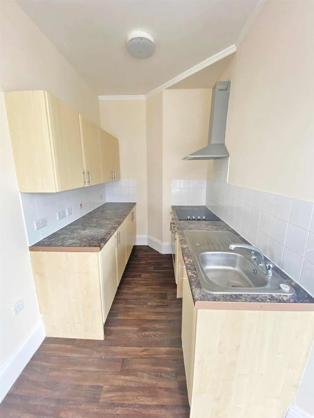 Flats 1-8, Oakfield Lodge, 1, Park Road, FORDINGBRIDGE, Hampshire, SP6 1EQ