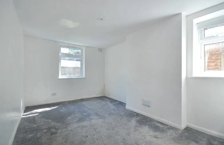 Flat A, 2 Inman Road, London, NW10 9JT