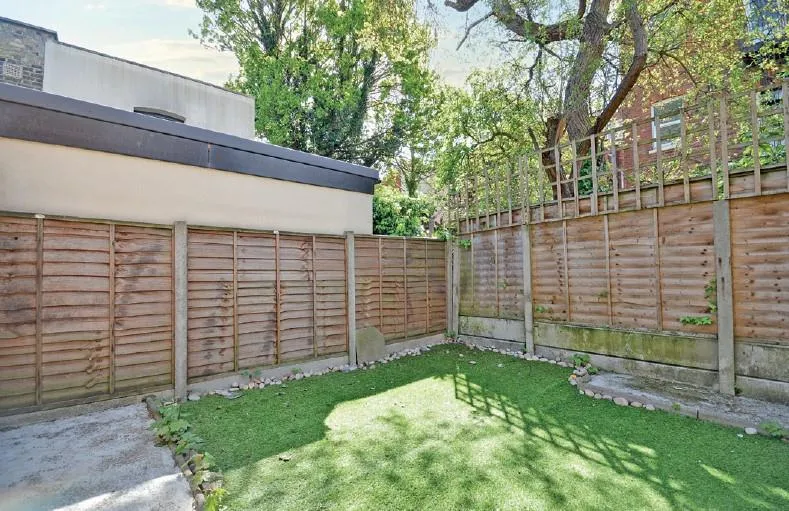 Flat A, 2 Inman Road, London, NW10 9JT